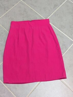Vintage 90s Tempo Paris Pink Pencil Skirt Size 6 Made in USA Y2K Microfiber